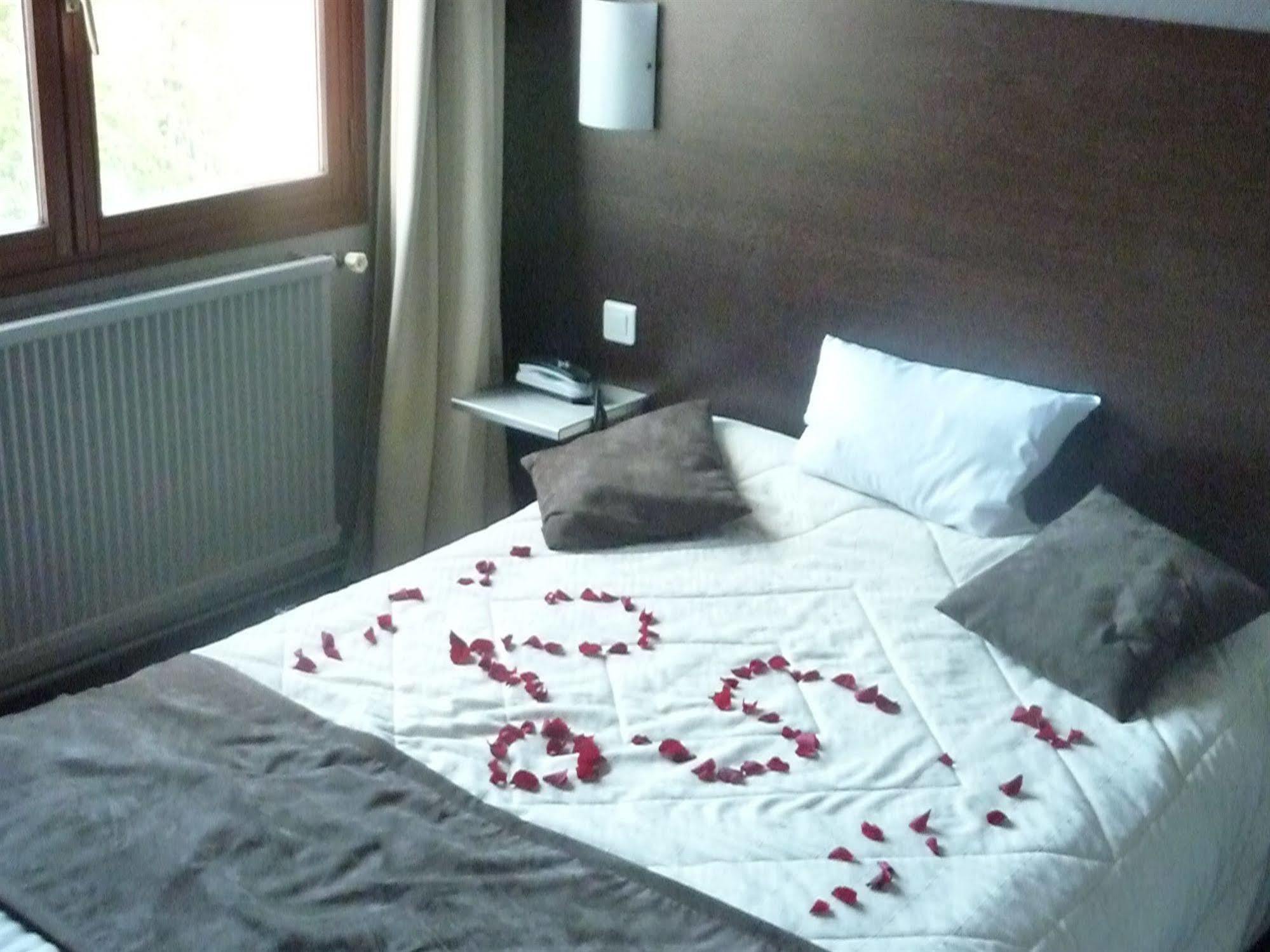 Hotel De L'Europe ปิแอร์-เบนิต ภายนอก รูปภาพ