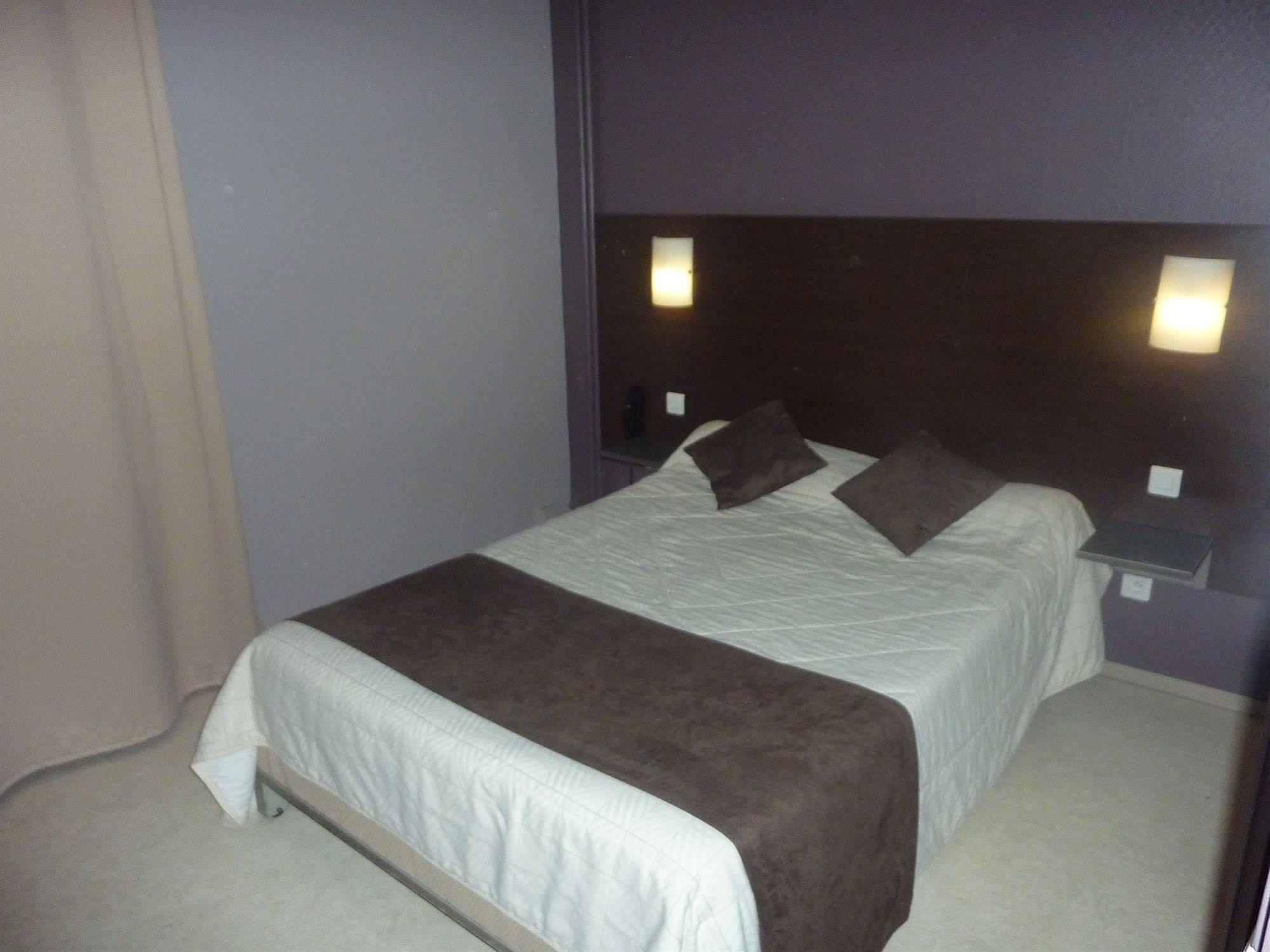 Hotel De L'Europe ปิแอร์-เบนิต ภายนอก รูปภาพ